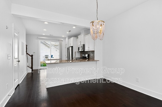 Building Photo - 1614 Pat Garrett St