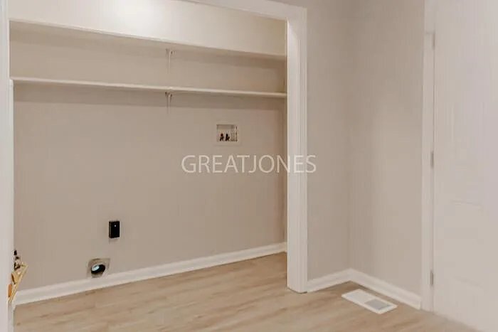 Building Photo - 328 Calloway St