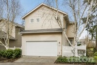 Building Photo - 2213 Anderson Ave