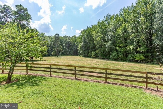 Building Photo - 18136 Pepmeier Hill Rd