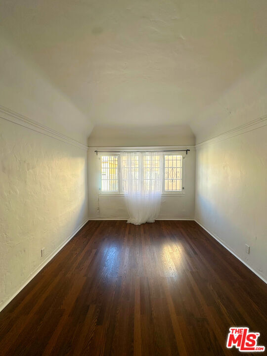 Building Photo - 4237 Garthwaite Ave