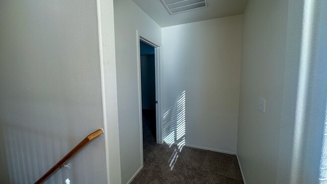 Building Photo - 3 bed, 2.5 bath, 1,746 sq ft home in southwest Las Vegas