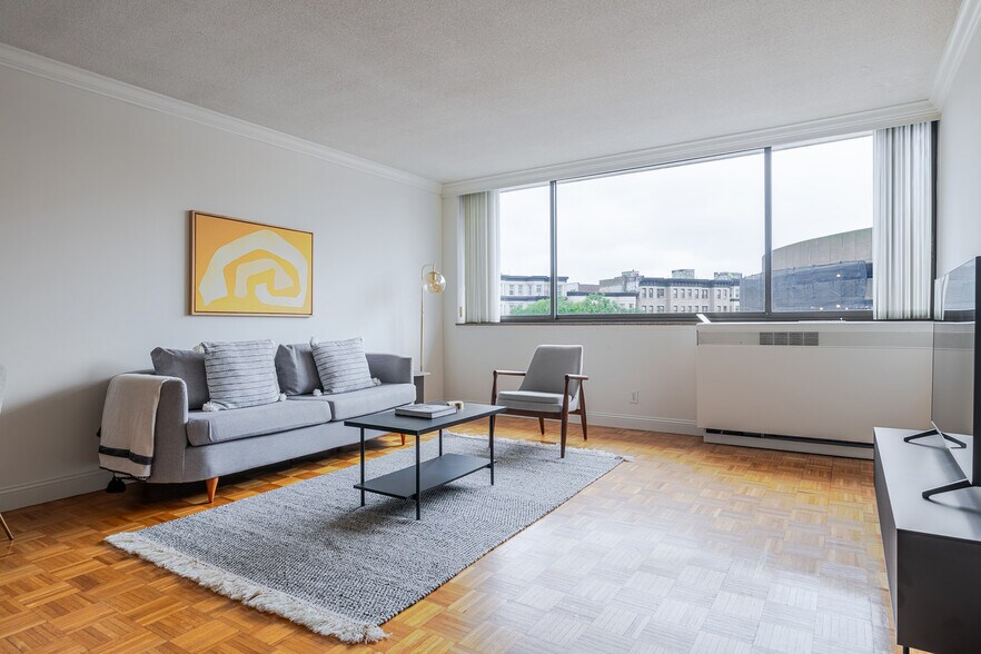 Primary Photo - 255 Massachusetts Ave