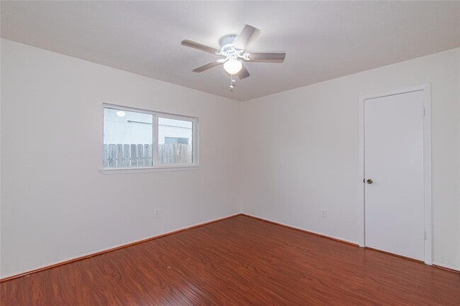 Building Photo - 12710 Autumn Mill Dr