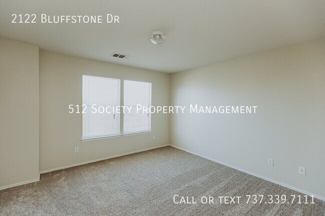 Building Photo - 2122 Bluffstone Dr