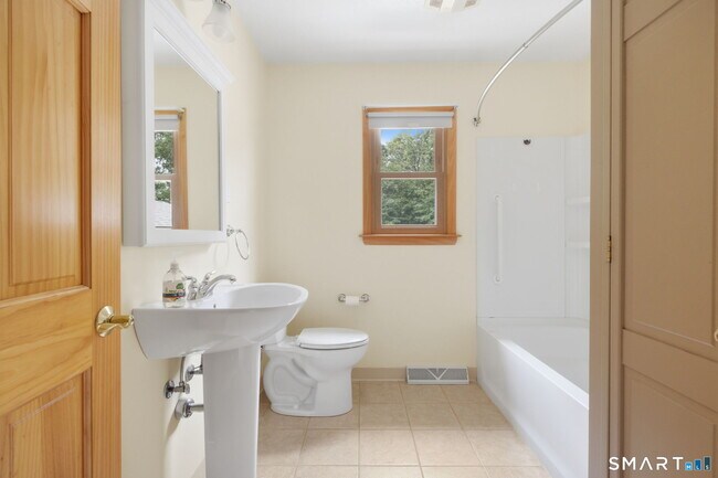 Building Photo - 29 Lowery Dr