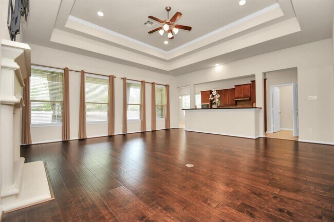 Building Photo - 1122 Boxwood Dr