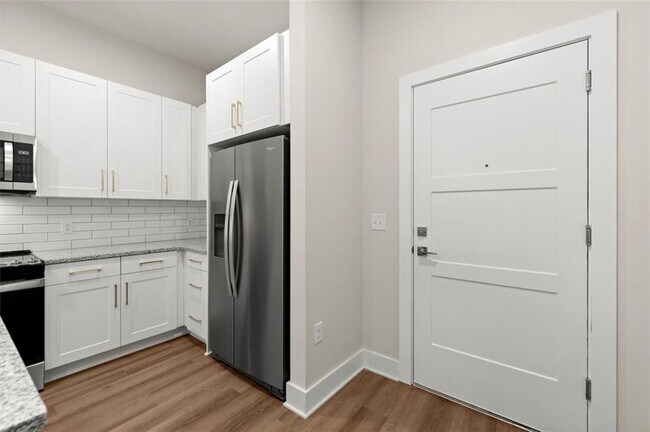 Building Photo - 2648 Sandy Plains Rd
