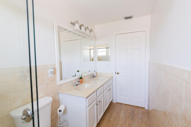 Building Photo - 3693 Miramontes Cir