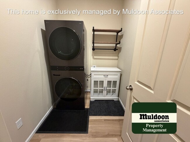 Building Photo - Beautiful modern rancher with everything on one level!