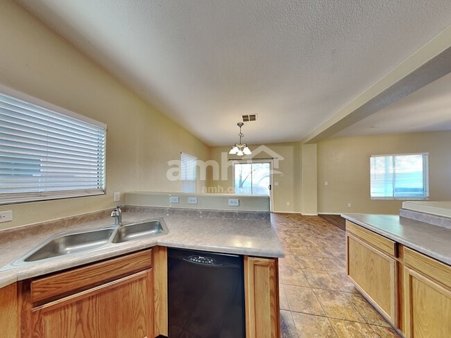 Building Photo - 6155 S Earp Wash Ln