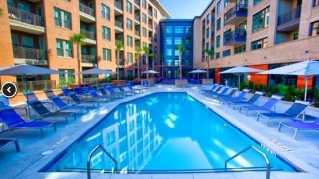 Building Photo - 99 Westedge St