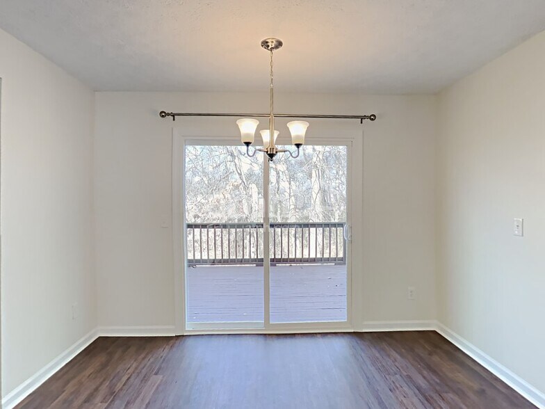 Building Photo - 1450 Brighton Cir