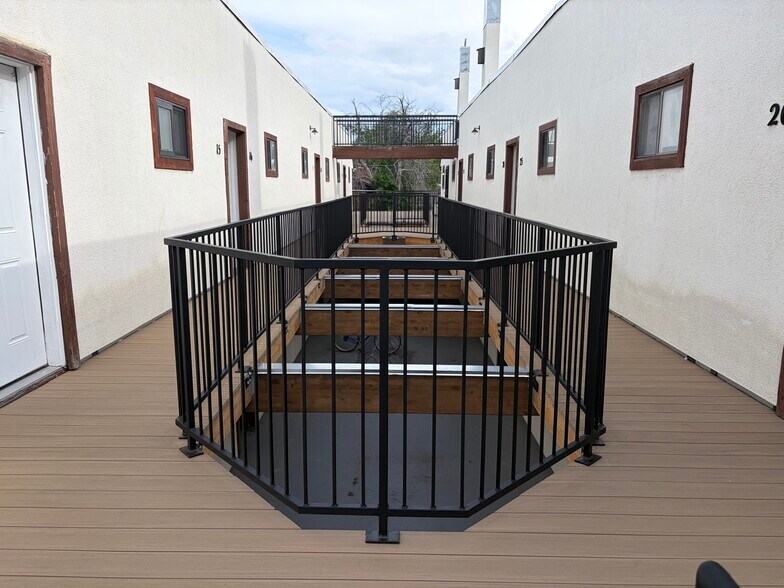 New Upper Deck - 1934 18th St