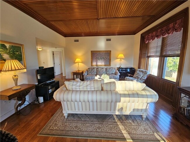 Building Photo - 364 BELLEVUE Avenue UNIT W S