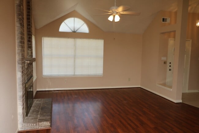 Building Photo - 12510 Sableleaf Dr