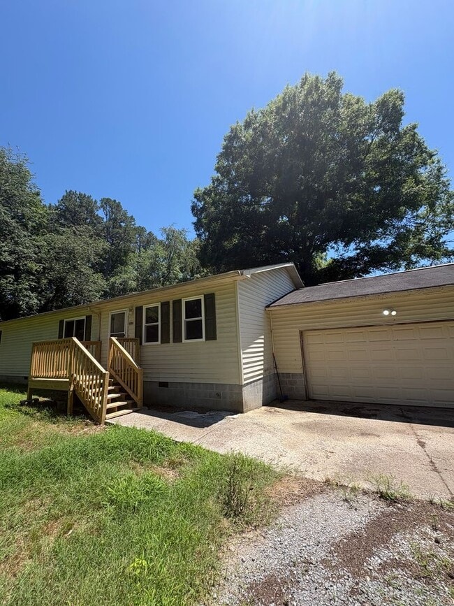 Building Photo - 6108 Ramsey Rd