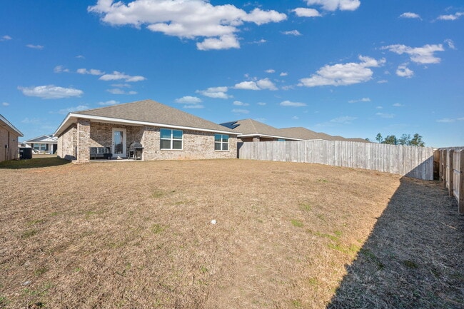 Building Photo - 4735 Airmen Dr