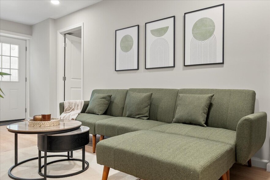 Building Photo - 1506 Mississippi Ave SE