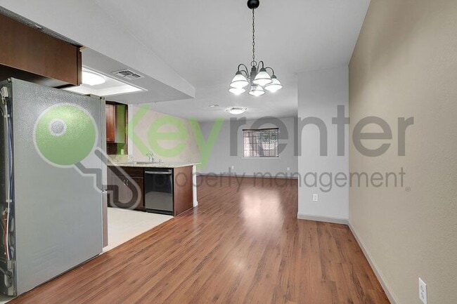 Building Photo - 7137 Reyn Oaks Way