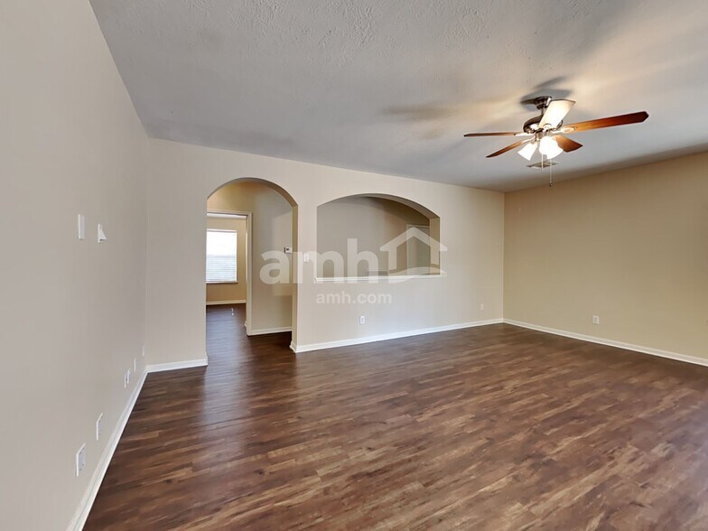Building Photo - 21706 Oakbridge Park Ln