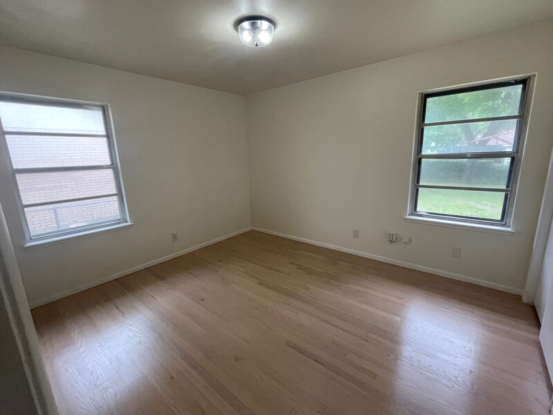 Building Photo - 9317 Rustown Dr