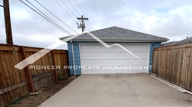 Building Photo - Updated 3-Bedroom Home with Solar, Worksho...