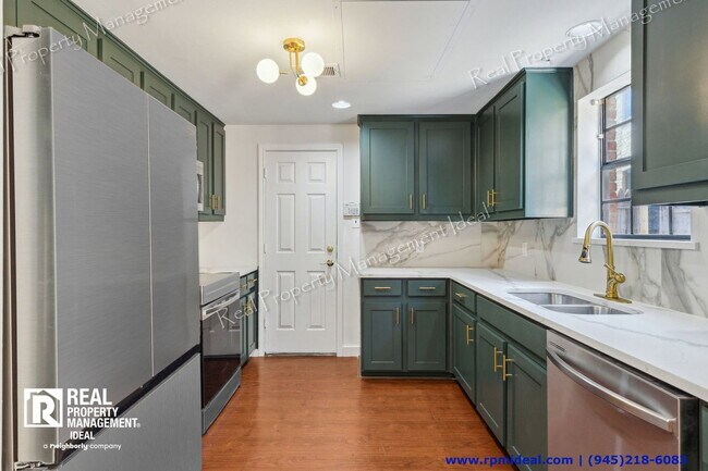 Building Photo - 4111 Herschel Ave