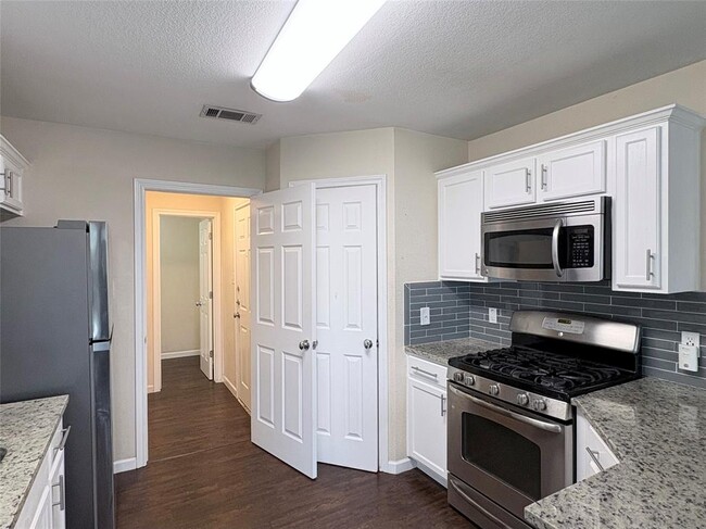 Building Photo - 12609 Linford Dr