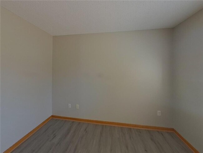 Building Photo - 2094 French Trace Ave