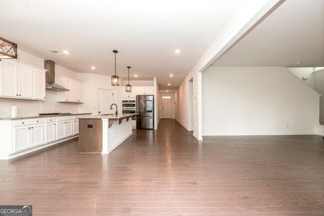 Building Photo - 5575 Coltman Dr