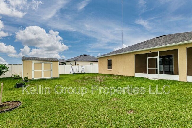 Building Photo - 2611 Highlands Creek Way