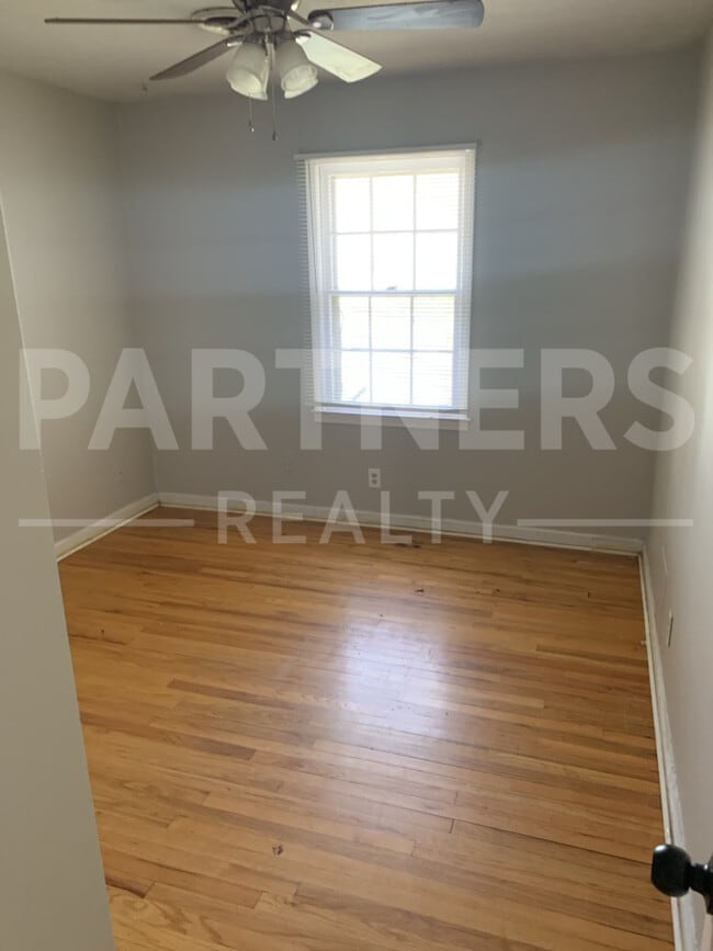 Building Photo - 3333 Carter Hill Rd