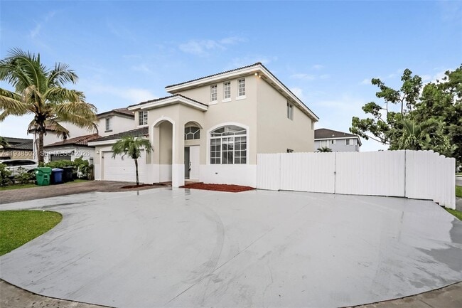 Building Photo - 10223 SW 227th Ln