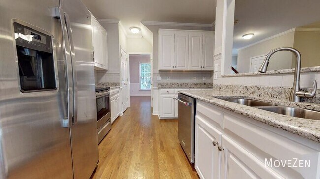Building Photo - 203 Rose Valley Woods Dr