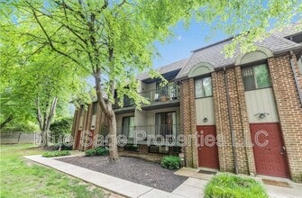 Building Photo - 768 Putnam Blvd