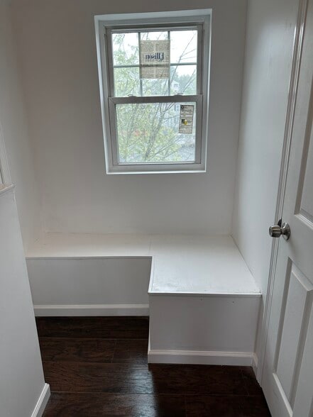 Bench - 166 Bond St
