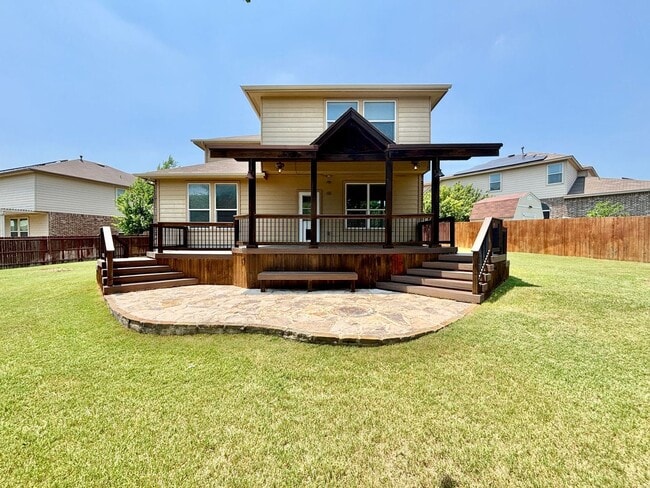 Building Photo - Welcome to this Big & Beautiful! 5 bed/3.5...