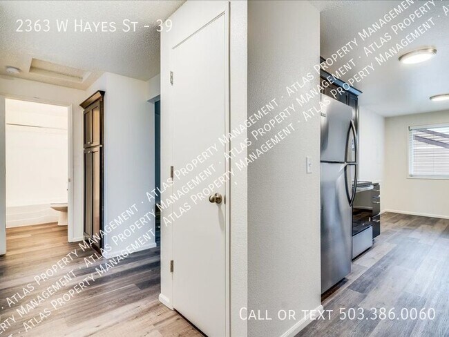 Building Photo - 2363 W Hayes St