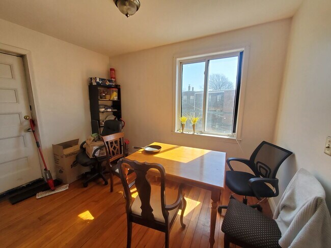 Building Photo - 41 Egremont Rd