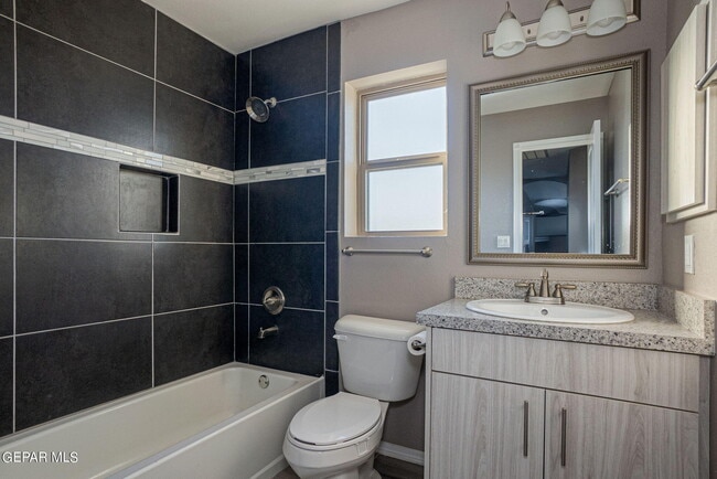 Building Photo - 12918 Clevedon St