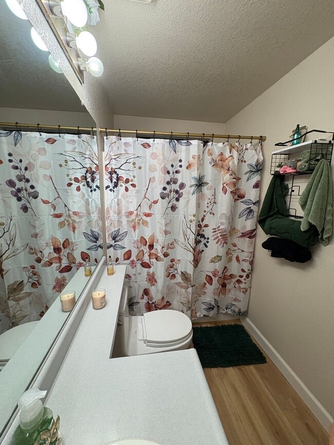 Building Photo - Gated Community with easy west bound 80 ac...