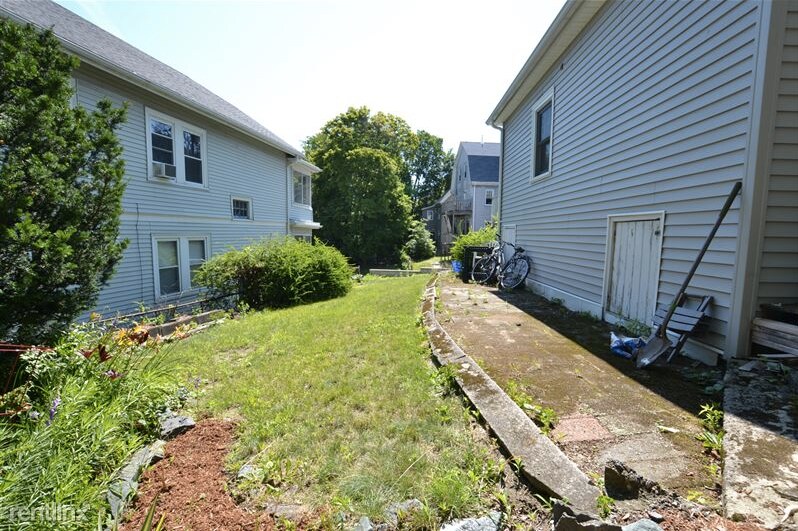 Building Photo - 151 Nonantum St