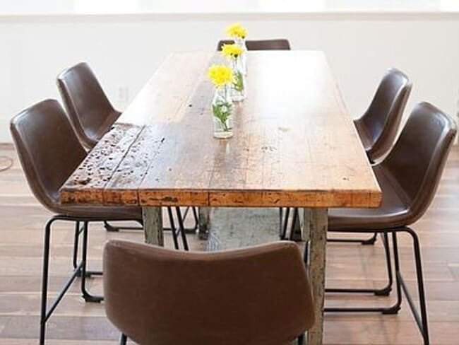 Building Photo - Upstairs Unit Only. Fabulous fully furnished 1BR/1BA Hillsboro cottage