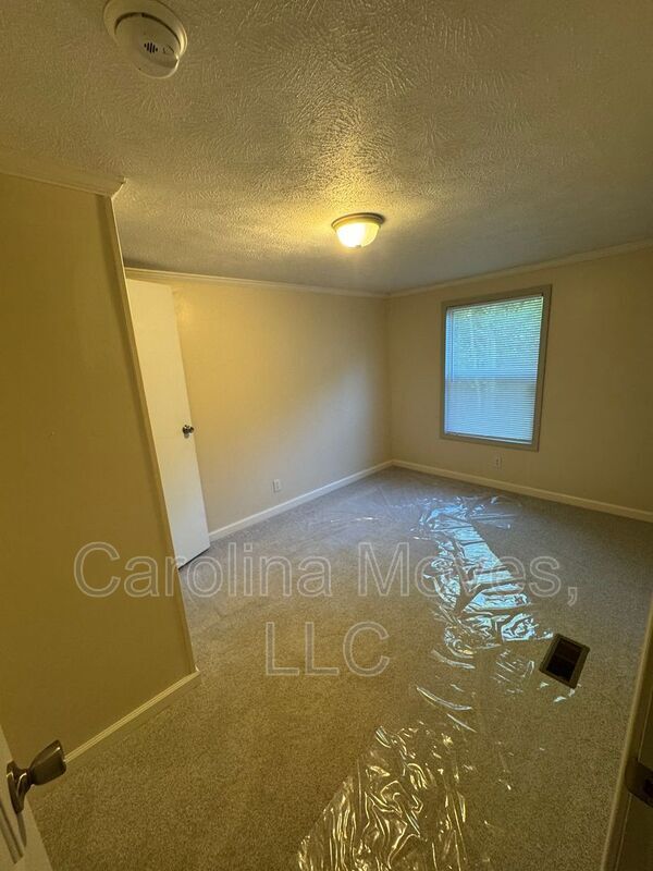 Building Photo - 321A Horseshoe Falls