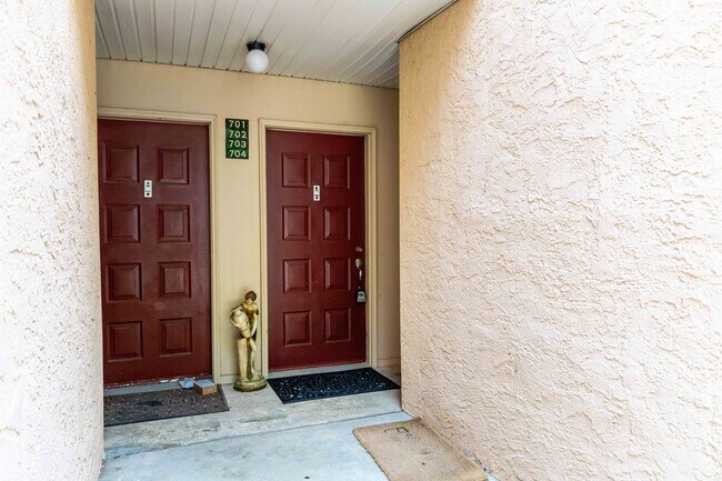 Building Photo - Spacious 3 Bedroom, 2 Bath Condo in Unionv...
