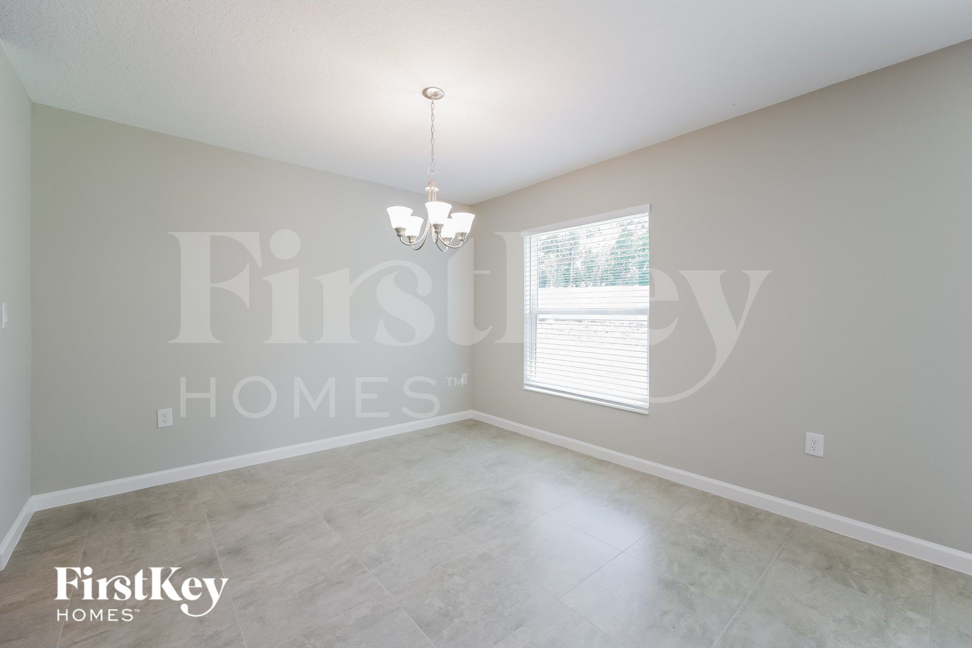 Building Photo - 513 Earhart Dr