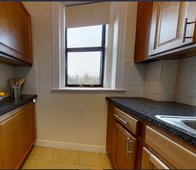 Building Photo - 1147 Commonwealth Ave