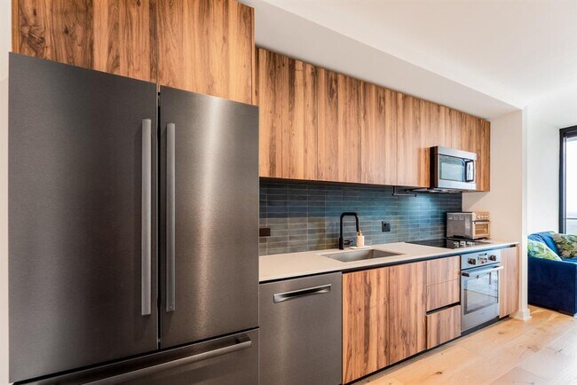 Building Photo - 84 Northeast Dr