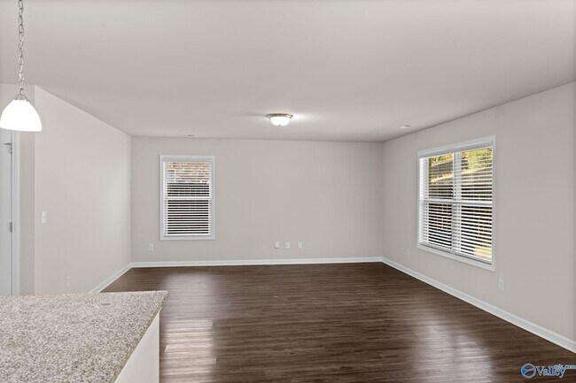 Building Photo - 338 Fenrose Dr